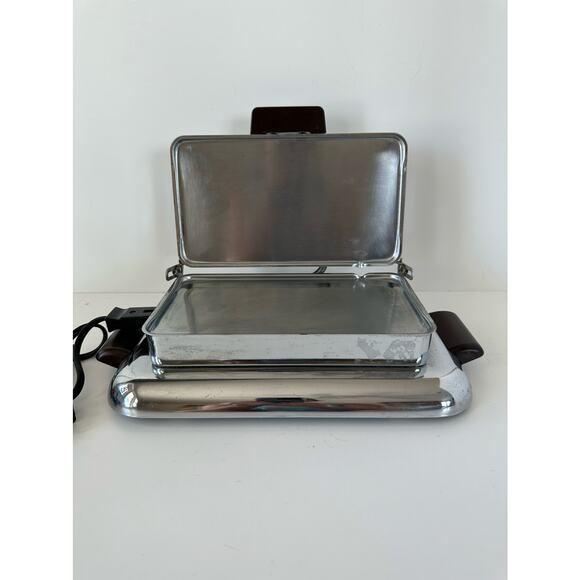 Vtg Boudoir Iron Press Electric Lady Dover St Louis USA Intimates Handkerchiefs - Picture 1 of 8